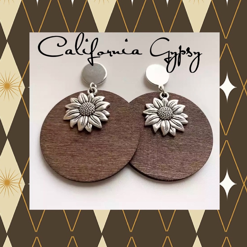 Sunflower Charm Round Wood Earring - Picture 7 of 7